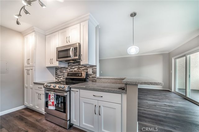 5328 Newcastle Avenue 61, Encino, CA 91316