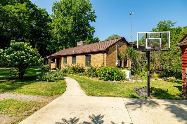16460 Franklin Road, Northville, MI 48168
