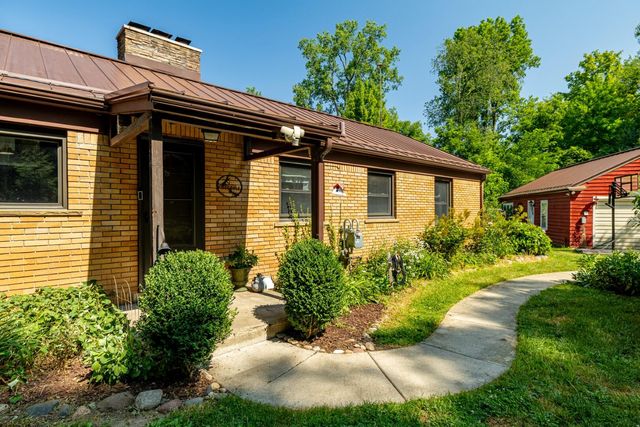 16460 Franklin Road, Northville, MI 48168