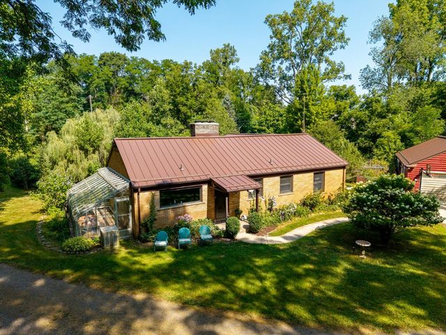 16460 Franklin Road, Northville, MI 48168