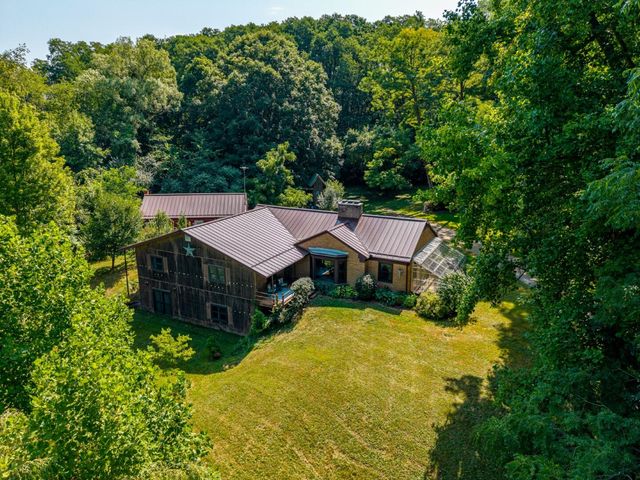 16460 Franklin Road, Northville, MI 48168