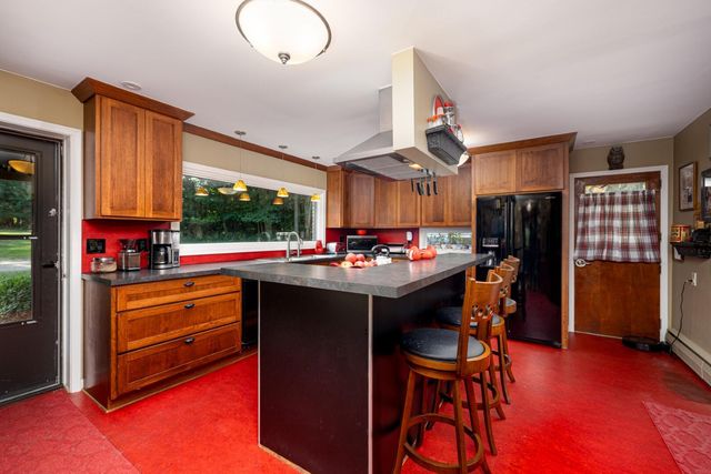 16460 Franklin Road, Northville, MI 48168