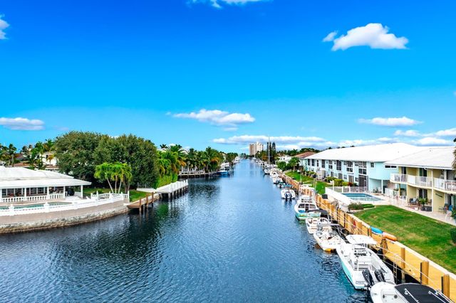 2301 NE 36th Street 202, Lighthouse Point, FL 33064