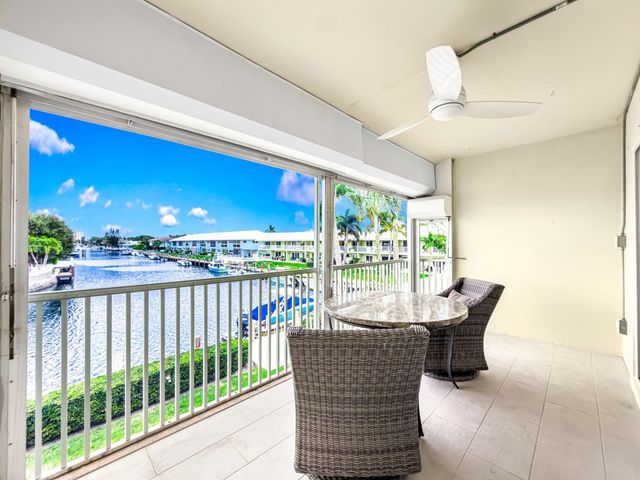 2301 NE 36th Street 202, Lighthouse Point, FL 33064