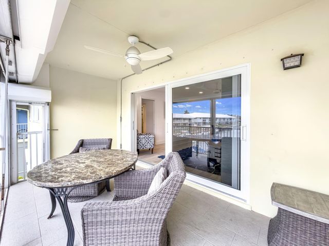 2301 NE 36th Street 202, Lighthouse Point, FL 33064