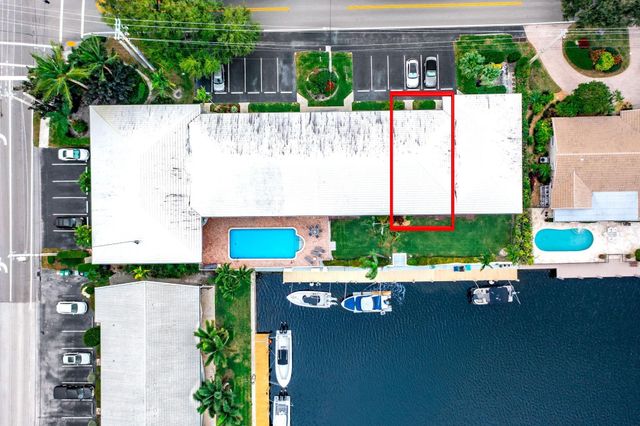 2301 NE 36th Street 202, Lighthouse Point, FL 33064