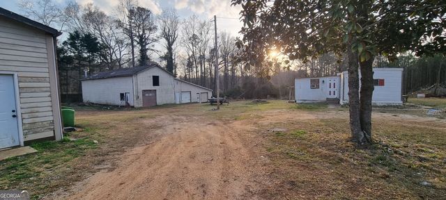 1054 Roscoe Road, Newnan, GA 30263