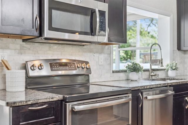 2817 PICKFAIR STREET, Orlando, FL 32803