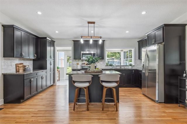 2817 PICKFAIR STREET, Orlando, FL 32803