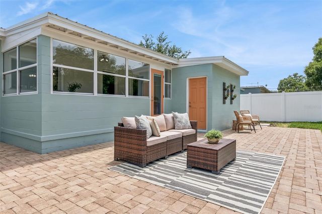 2817 PICKFAIR STREET, Orlando, FL 32803