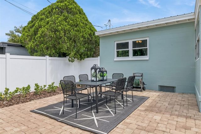 2817 PICKFAIR STREET, Orlando, FL 32803