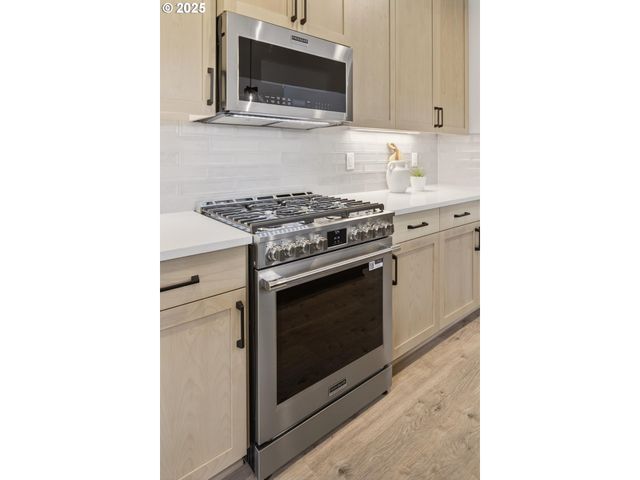 1211 S MOUNTAIN Pl, Ridgefield, WA 98642