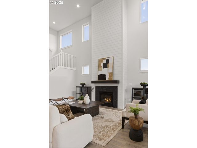 1211 S MOUNTAIN Pl, Ridgefield, WA 98642