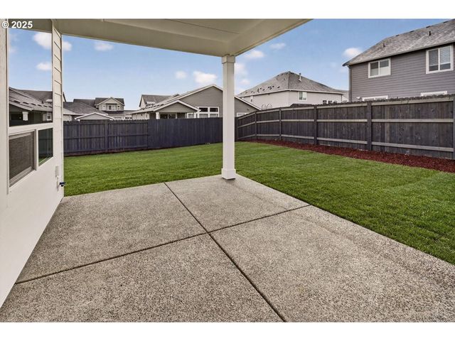 1211 S MOUNTAIN Pl, Ridgefield, WA 98642