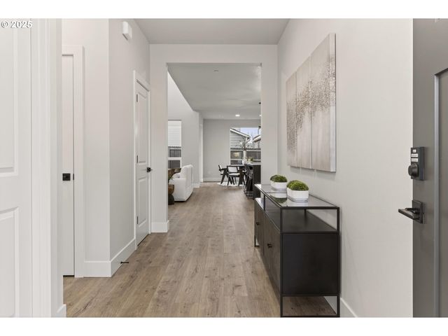 1211 S MOUNTAIN Pl, Ridgefield, WA 98642