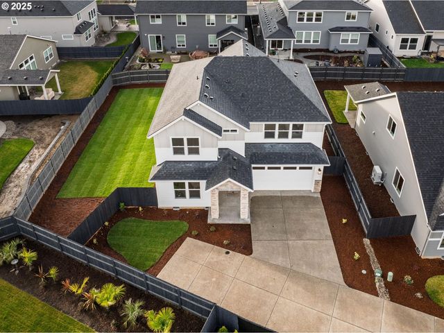 1211 S MOUNTAIN Pl, Ridgefield, WA 98642