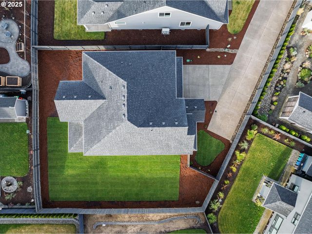 1211 S MOUNTAIN Pl, Ridgefield, WA 98642