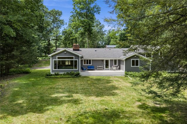 157 Crescent Hill Road, Perinton, NY 14534