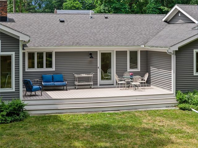 157 Crescent Hill Road, Perinton, NY 14534