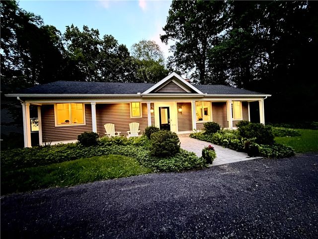157 Crescent Hill Road, Perinton, NY 14534