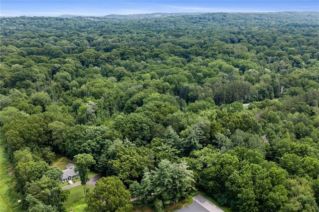 157 Crescent Hill Road, Perinton, NY 14534