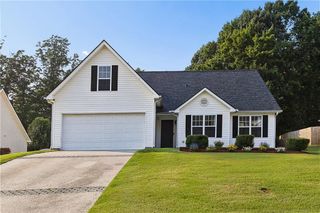 3752 Chesapeake Trace Lane, Flowery Branch, GA 30542