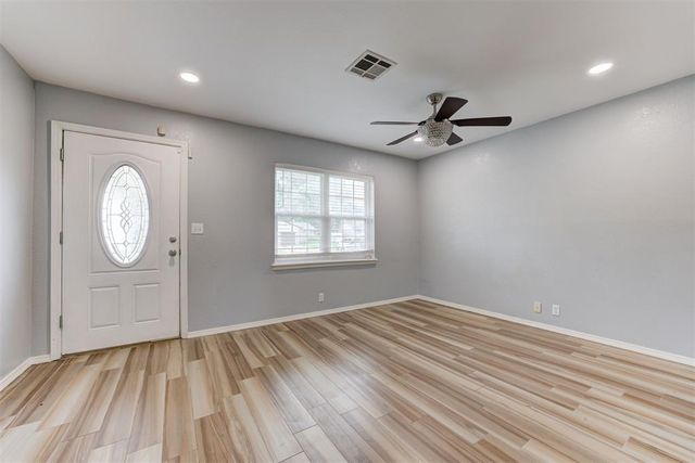 705 S Highland Drive, Mustang, OK 73064