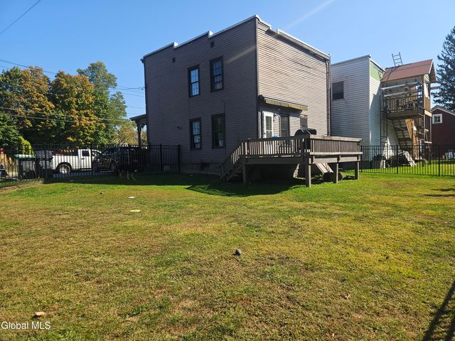 197 Church Street, Hoosick Falls, NY 12090