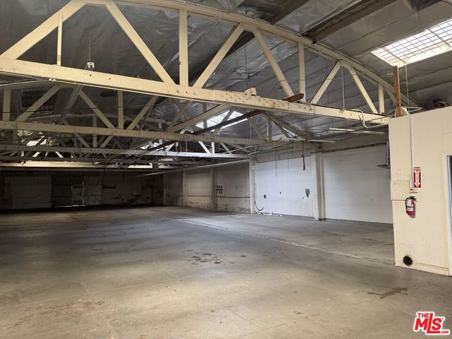 612 E 12th Street, Los Angeles, CA 90015