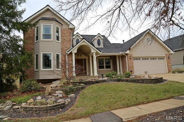 928 Oak Terrace Court, Fenton, MO 63026