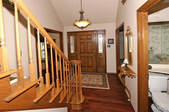 928 Oak Terrace Court, Fenton, MO 63026