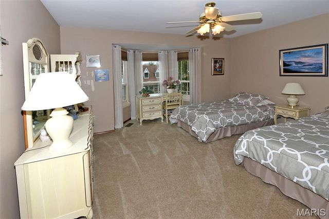 928 Oak Terrace Court, Fenton, MO 63026