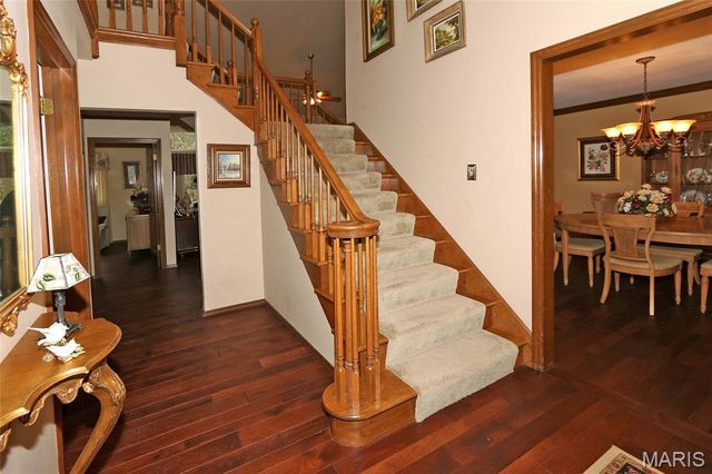 928 Oak Terrace Court, Fenton, MO 63026