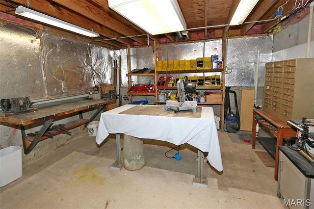 928 Oak Terrace Court, Fenton, MO 63026