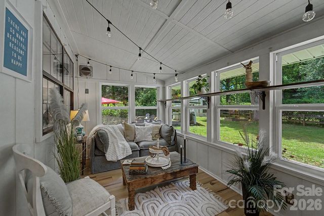 336 Greens Creek Road, Sylva, NC 28779
