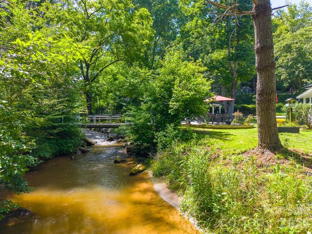 336 Greens Creek Road, Sylva, NC 28779