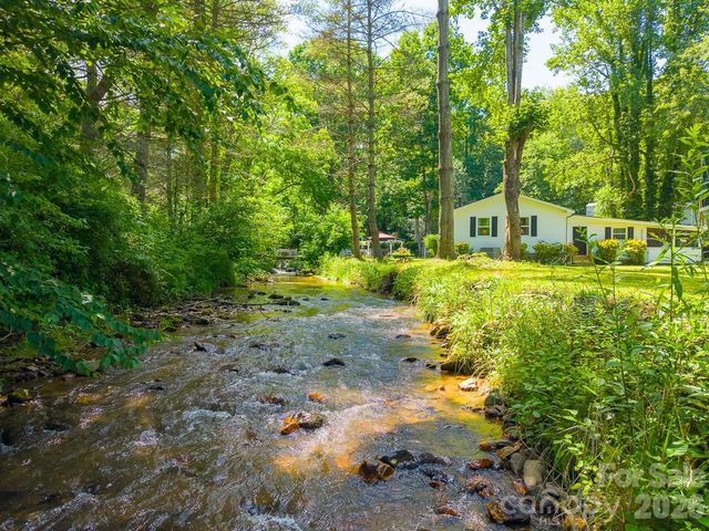 336 Greens Creek Road, Sylva, NC 28779