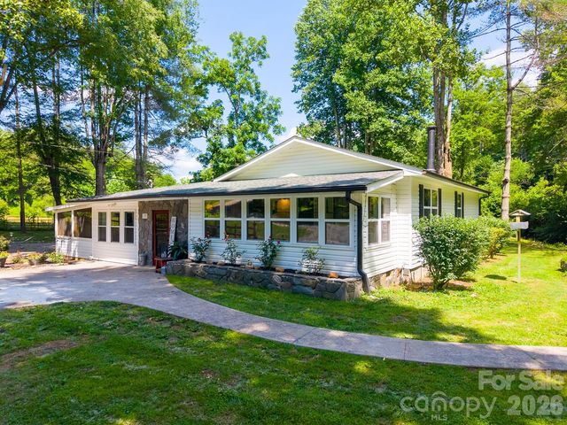 336 Greens Creek Road, Sylva, NC 28779