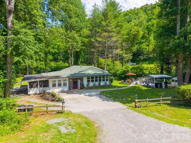 336 Greens Creek Road, Sylva, NC 28779