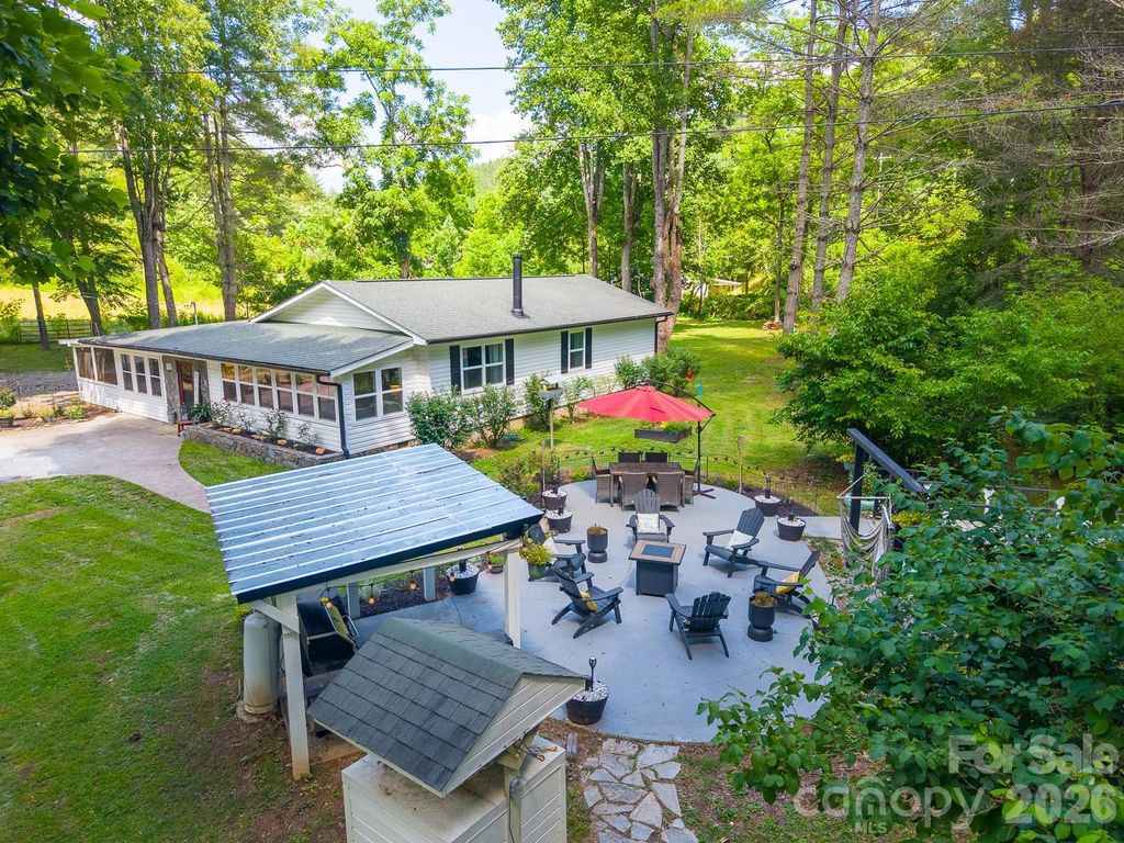 336 Greens Creek Road, Sylva, NC 28779