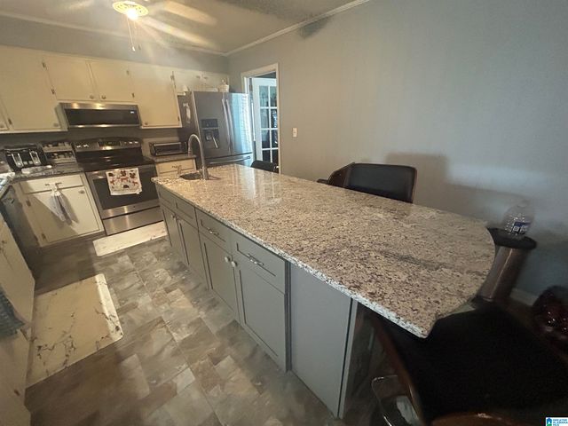 749 PARKMOOR CIRCLE, Hueytown, AL 35022