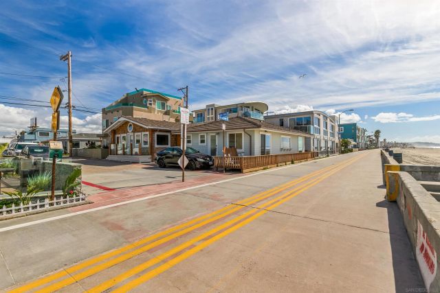 717-19 San Jose Pl, San Diego, CA 92109