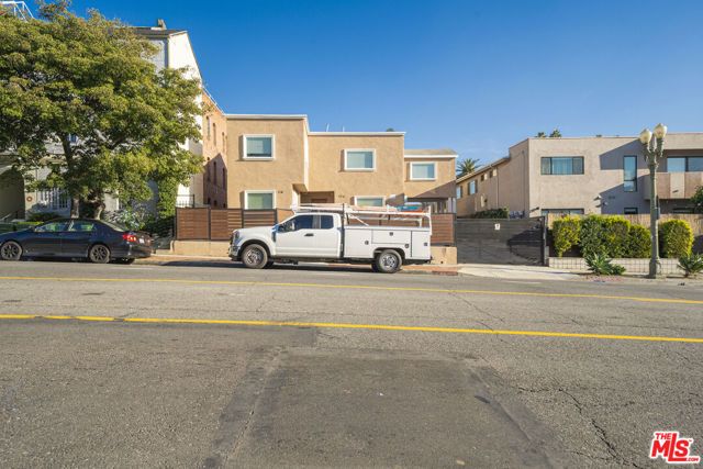 136 N Rampart Boulevard 3, Los Angeles, CA 90026