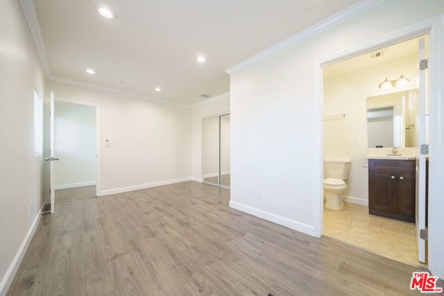 136 N Rampart Boulevard 3, Los Angeles, CA 90026