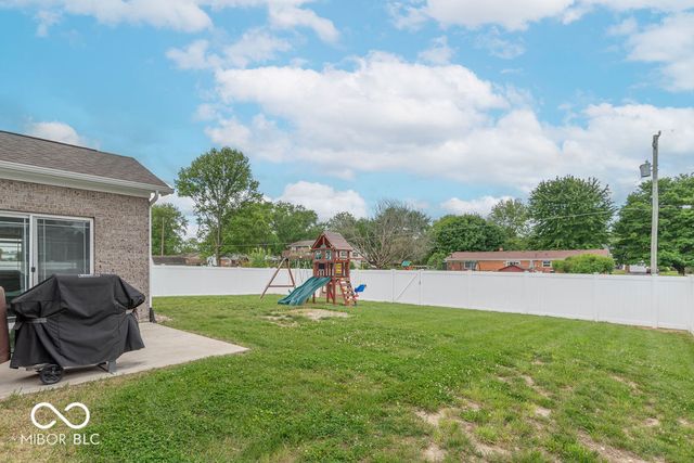 3330 S Cordell Road, New Palestine, IN 46163
