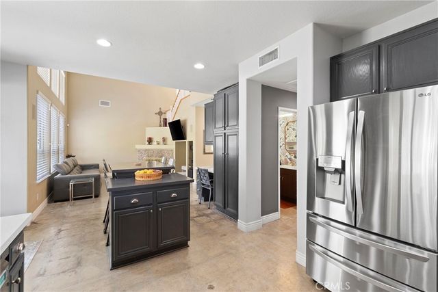 977 Montague, Corona, CA 92879