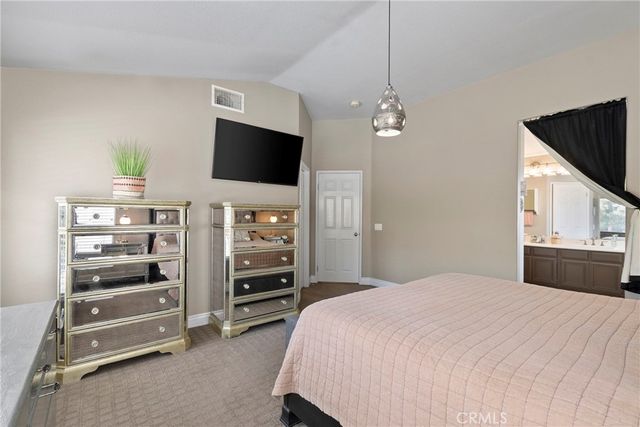 977 Montague, Corona, CA 92879