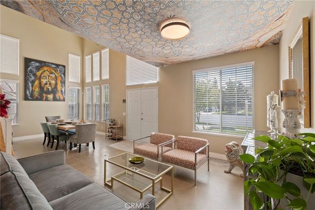 977 Montague, Corona, CA 92879