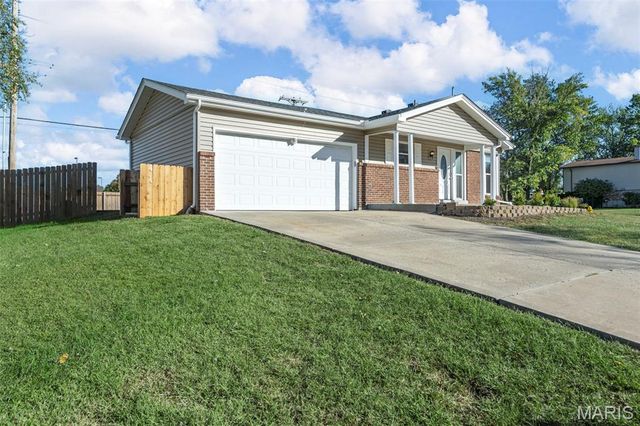 1814 Springhill Drive, O'fallon, MO 63366