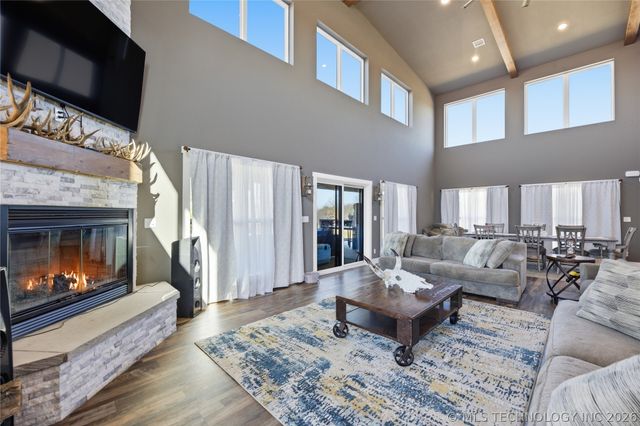 2889 NE 4448 Drive, Spavinaw, OK 74366